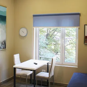 https://apartamenti-2v1-blloku.hotels-in-tirana.com